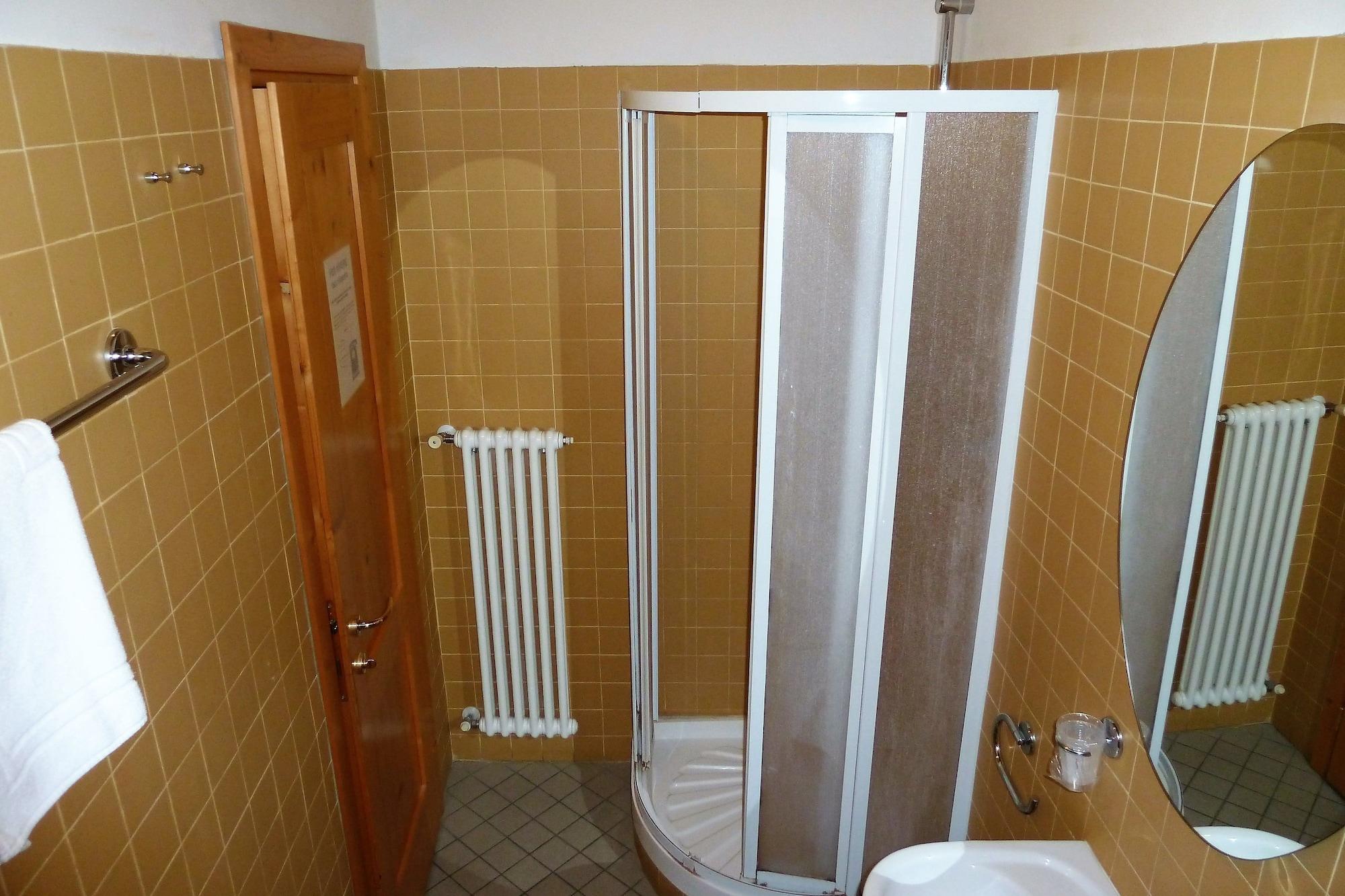 Hotel Tre Ceri Gubbio Dış mekan fotoğraf