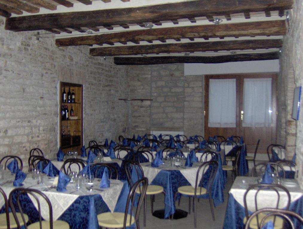 Hotel Tre Ceri Gubbio Dış mekan fotoğraf