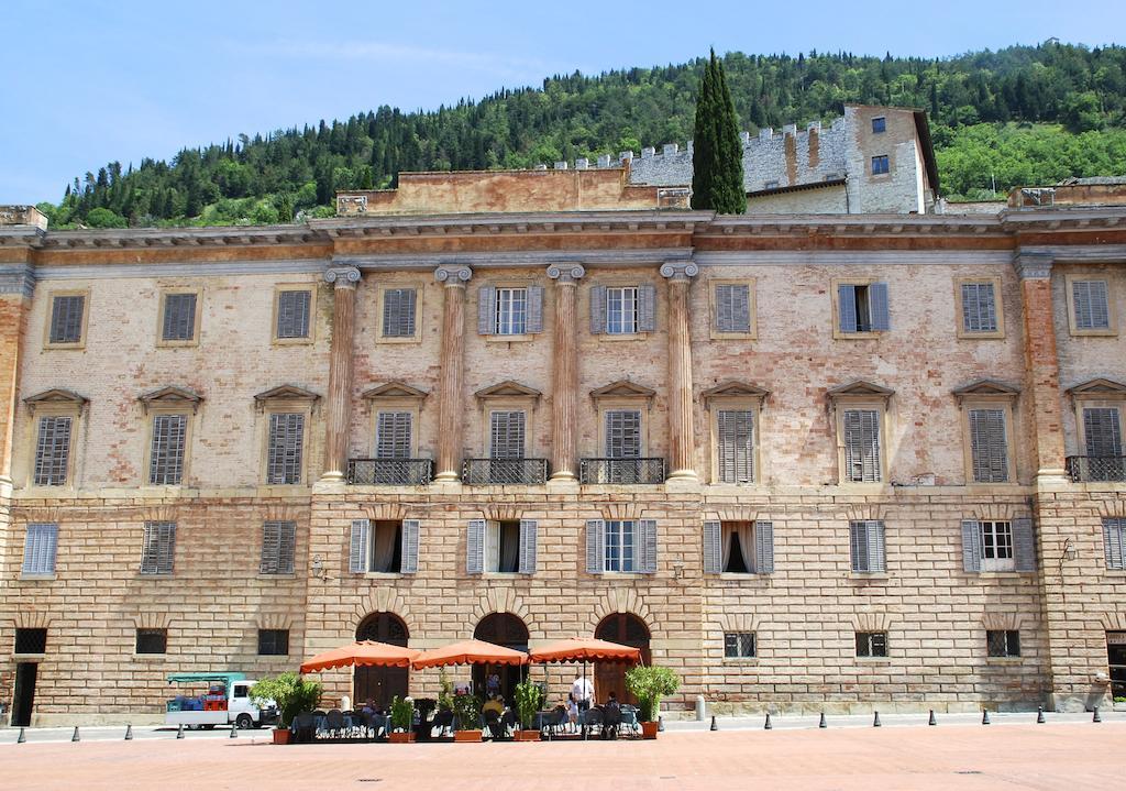 Hotel Tre Ceri Gubbio Dış mekan fotoğraf