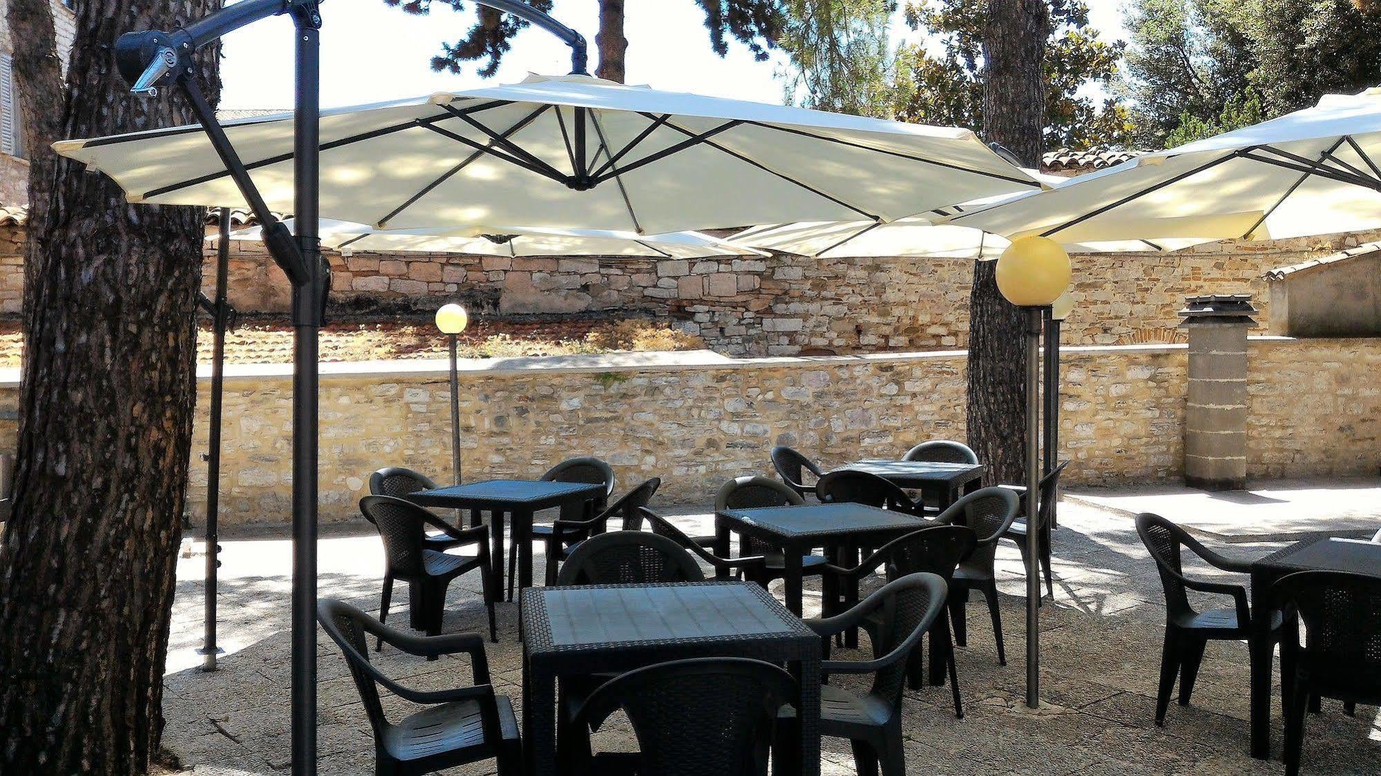 Hotel Tre Ceri Gubbio Dış mekan fotoğraf